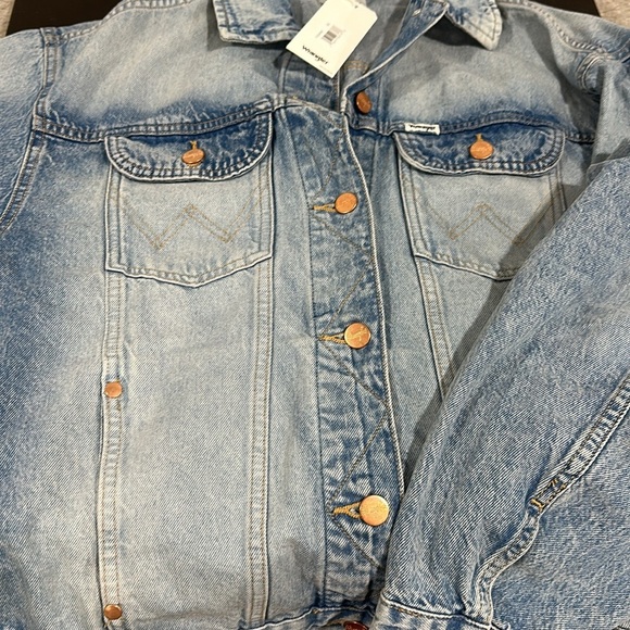 Wrangler Girlfriend Jean jacket - Picture 3 of 3